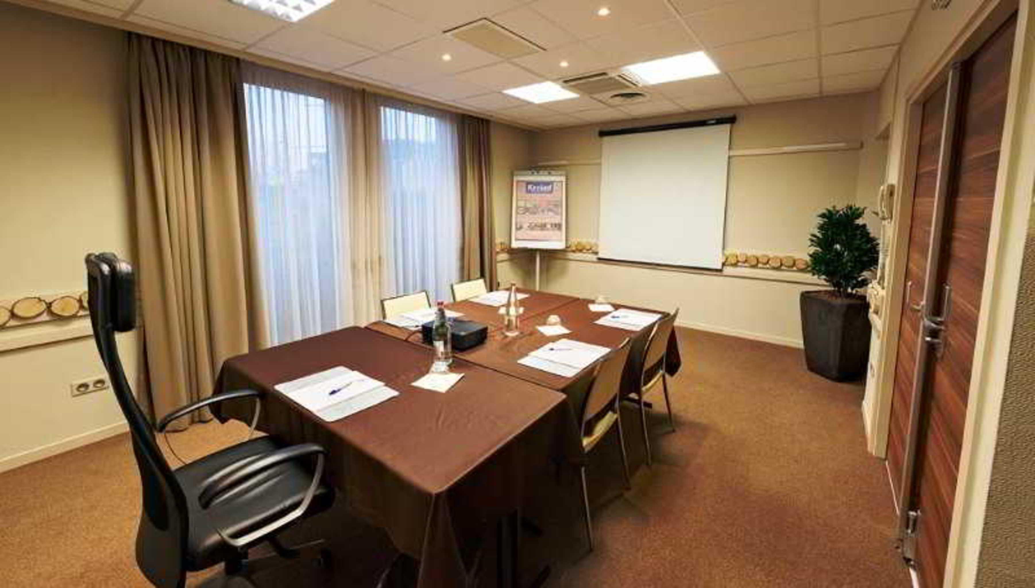 Hotel Kyriad Strasbourg Nord - Palais Des Congrès 3*