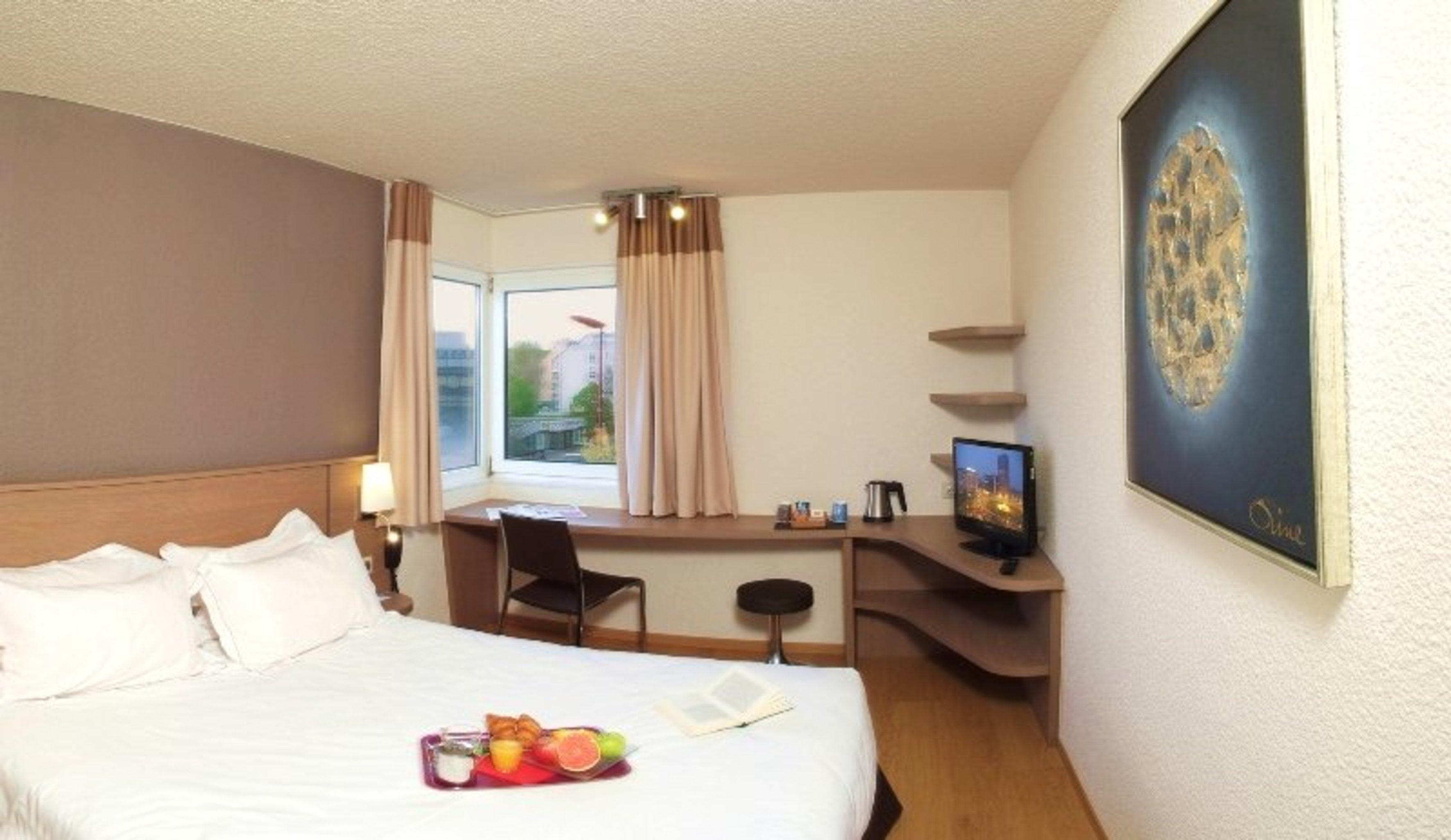 Kyriad Strasbourg Nord - Palais Des Congrès Hotel